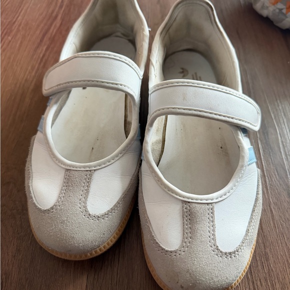 Samba Jane - Picture 2 of 4